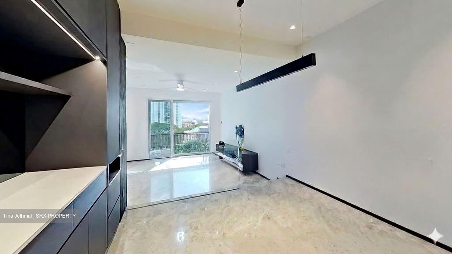 Crystal Rhu (D15), Apartment #573218051